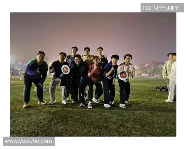 武汉飞盘队荣登全国团队协作排行榜第六名展现出色团队精神与竞技实力 武汉飞盘队荣登全国团队协作排行榜第六名展现出色团队精神与竞技实力